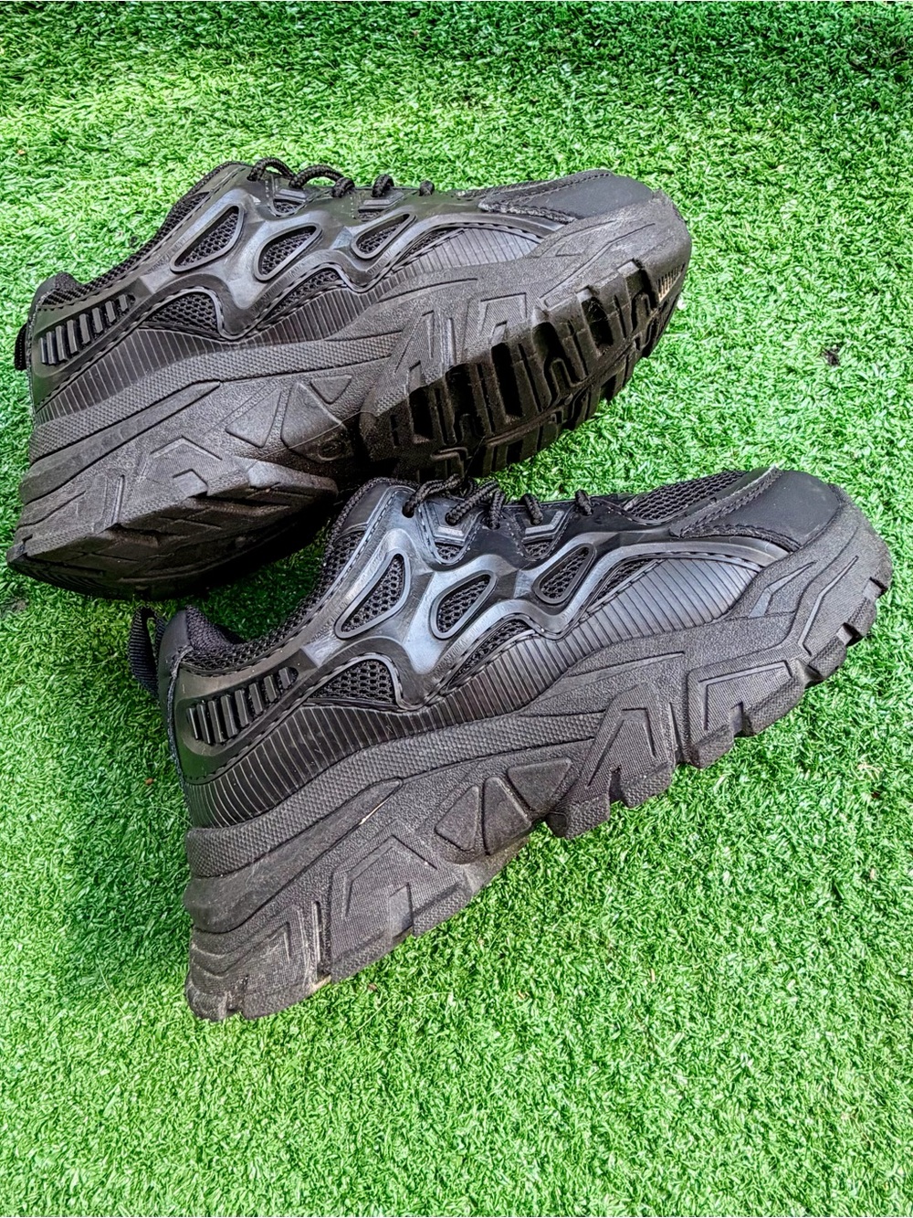Chunky Black Platform Sneakers - Big Kids/ standard US Youth 1 Y/ EU 32 (20cm)